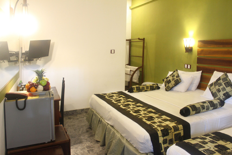 Bedroom 4, Sizzle Sports Club, K.F.G. & G. Korale