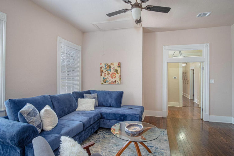 Others 2, Beautiful Craftmans 4BR 2 5BA Home Near Downtown, Bexar