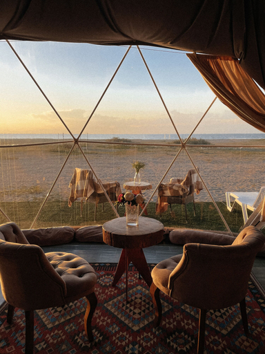 Food & Drinks 5, Lake glamping ik, Ysyk-Köl (lake)