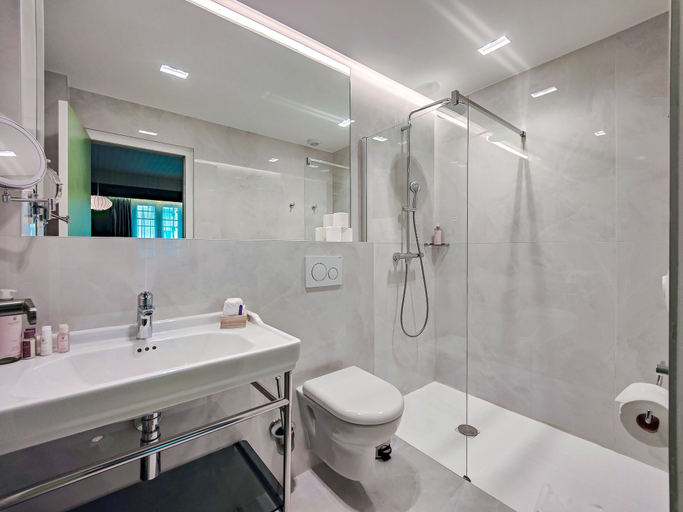 Bathroom 4, Aparthotel AMMI Nice Lafayette, Alpes-Maritimes