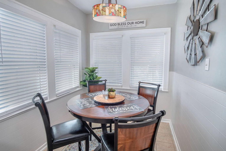 Others 4, Stunning 3 BR Home Near DT Alamodome - Riverwalk, Bexar