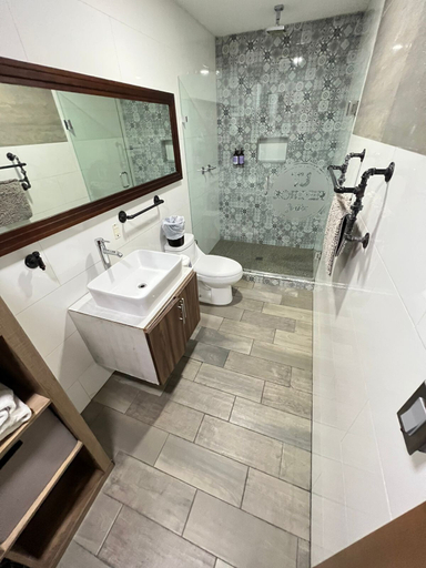 Bathroom 3, TJ Border Suites by Hosted by Me, San Diego