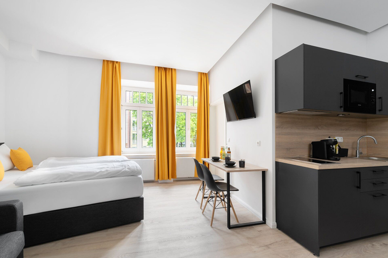 Bedroom 4, Servus Apartments by Homaris, München