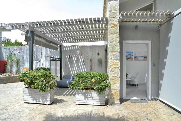 Exterior & Views 2, Alekos Suites, Free 24H Transportation To Airport, Attica