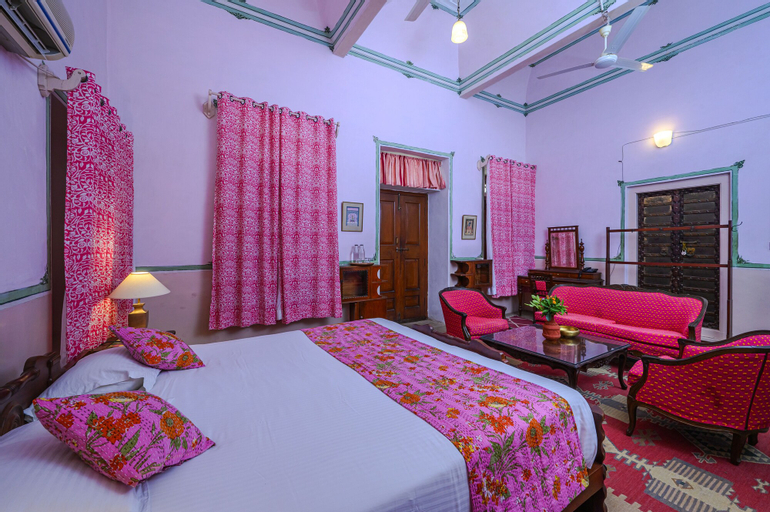 Bedroom 14