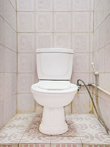 Bathroom 3, OYO 90289 Lestari Syariah Homestay, Cirebon