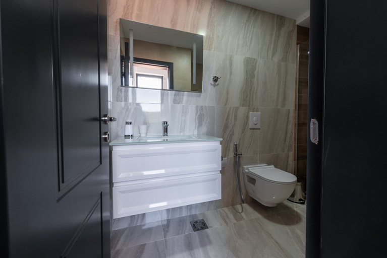 Bathroom 3, Carolea Villas