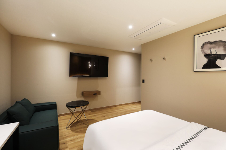 Bedroom 4, Gaeul Hotel, Chungju