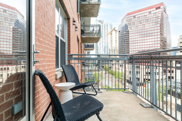 Room 5, Austin Boutique 1BD 1BA Downtown Apartment, Travis