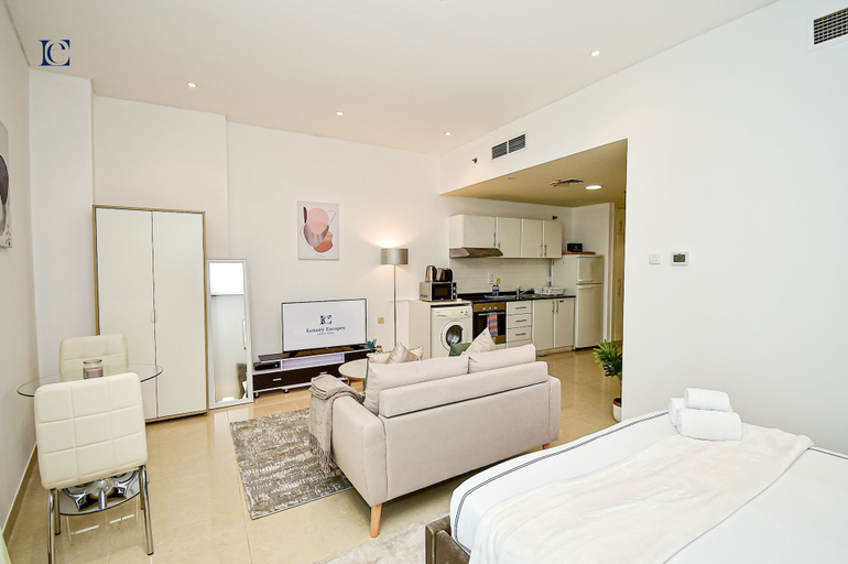 Interior 2, BRZ - Budget studio with balcony, Dubai