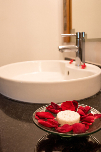 Bathroom 4, Tamarina Golf & Spa Boutique Hotel, Black River