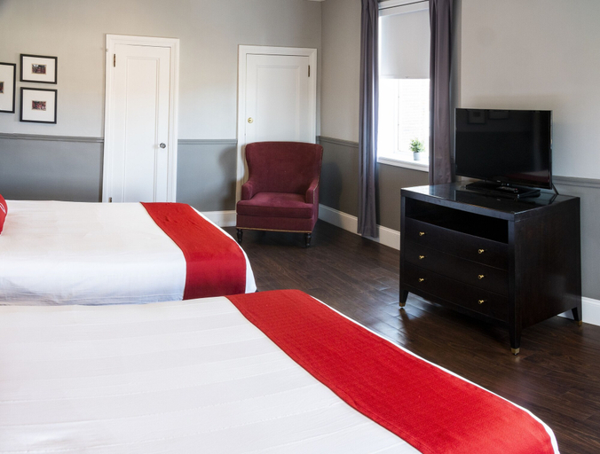 Bedroom 4, The Queensbury Hotel, Warren