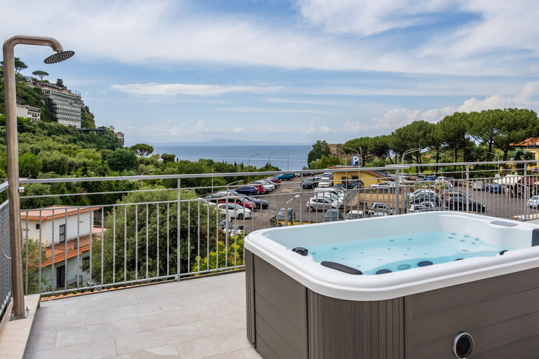 Sport & Beauty 5, De Vivo Realty - Futura Funky Sorrento, Napoli