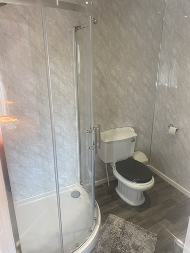 Bathroom 3, The Cosy Nook, Blackpool