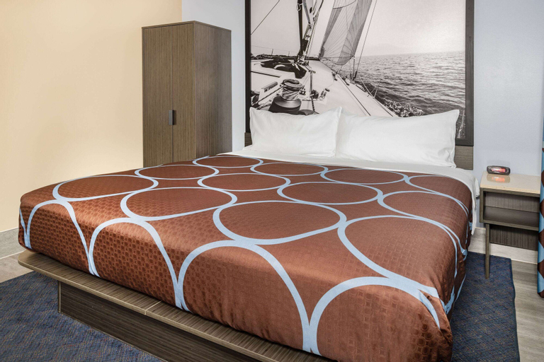 Bedroom 18