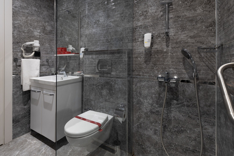 Bathroom 5, The Plaza Hotel Edirne, Merkez