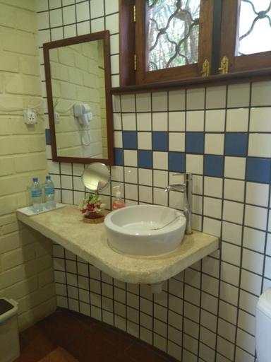 Bathroom, Simbamwenni Lodge and Camping, Morogoro Urban