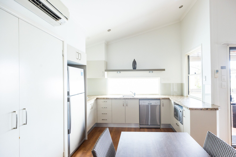 Dining Room 6