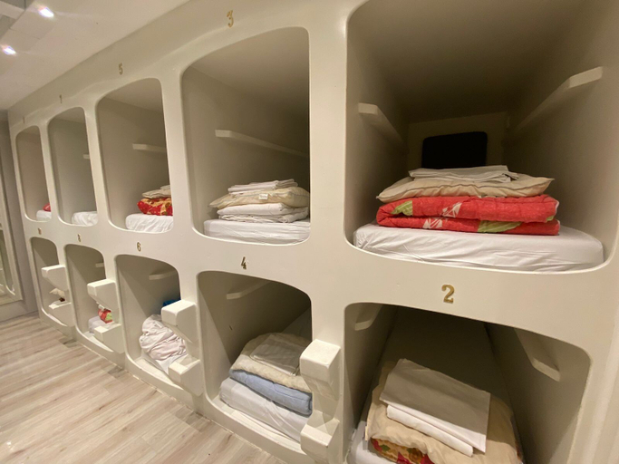 Bedroom 3, The Golden Stork - Hostel, The Hague