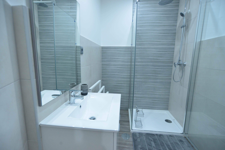 Bathroom 4, Casas do Baleeiro - Whaler’s Houses, Machico