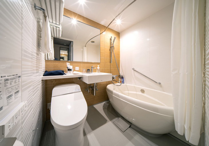 Bathroom 9