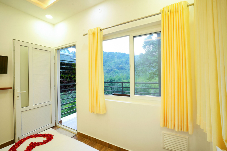 Bedroom 3, Misty Range Resorts, Marayoor, Idukki