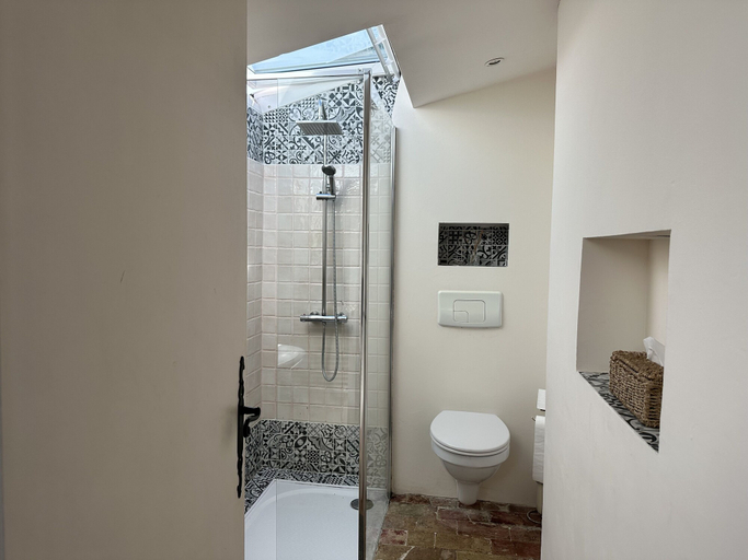 Bathroom 5, Bergerie de Beaudine, Alpes-de-Haute-Provence