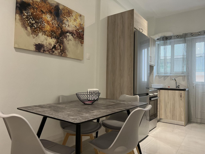 Room 3, Adelais in Piraeus With 1 Bedrooms and 1 Bathrooms, Attica