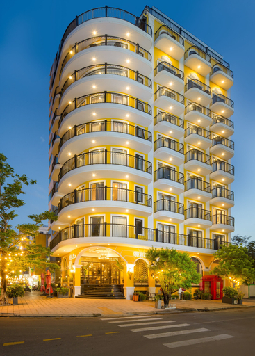 Exterior & Views 2, Hotel Del Luna by LUK Global, Da Nang