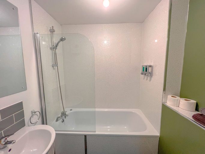 Bathroom, Horizon Apartments, Southampton