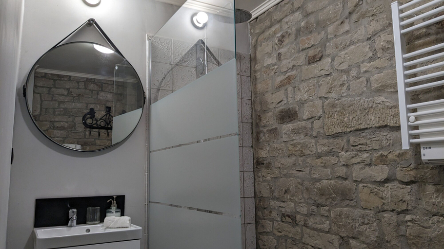 Bathroom 5, Manoir La Cerise, Haute-Saône