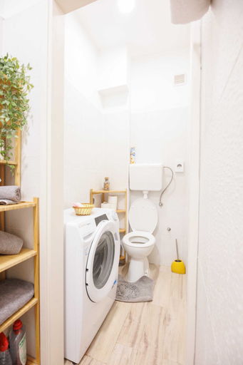 Bathroom 4, Apartments Gabrieri, Dubrovnik