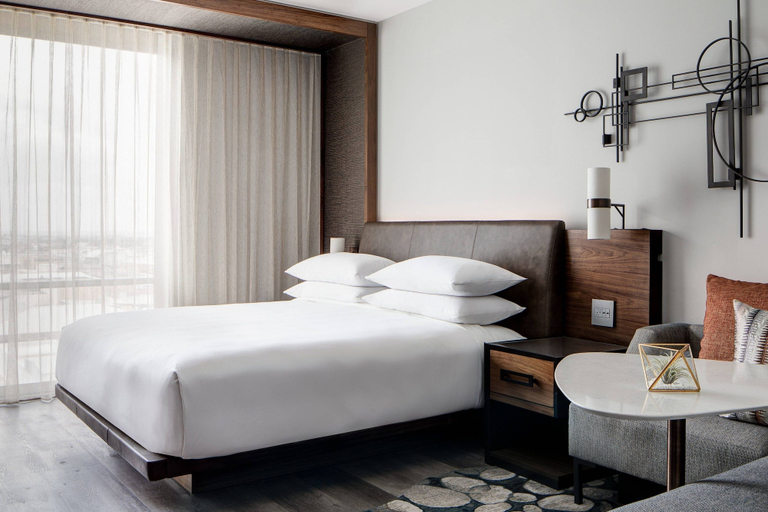 Bedroom 4, Odessa Marriott Hotel & Conference Center, Ector