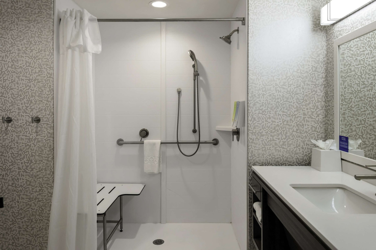 Bathroom 4, Home2 Suites by Hilton Vidalia, GA, Toombs
