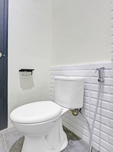 Bathroom 4, Capital O 90811 Myhome, Blora