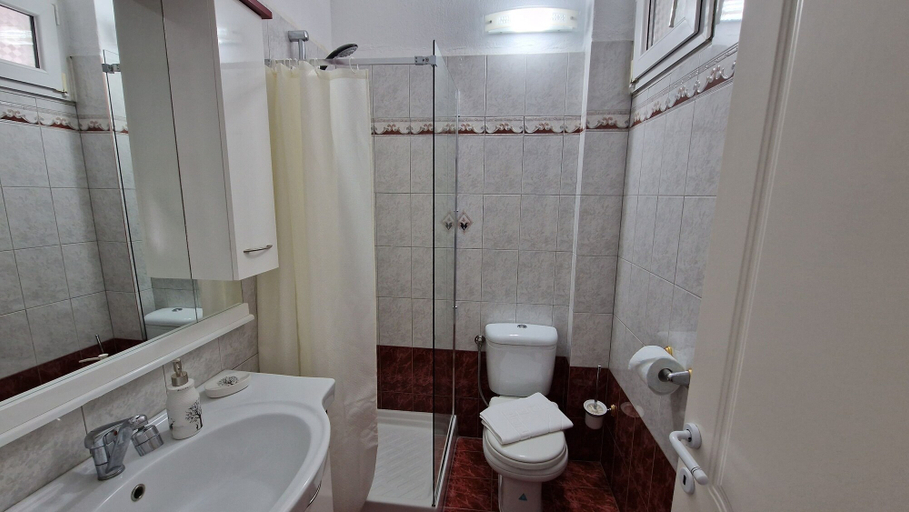 Bathroom 5, Doukas Aparthotel, East Macedonia and Thrace