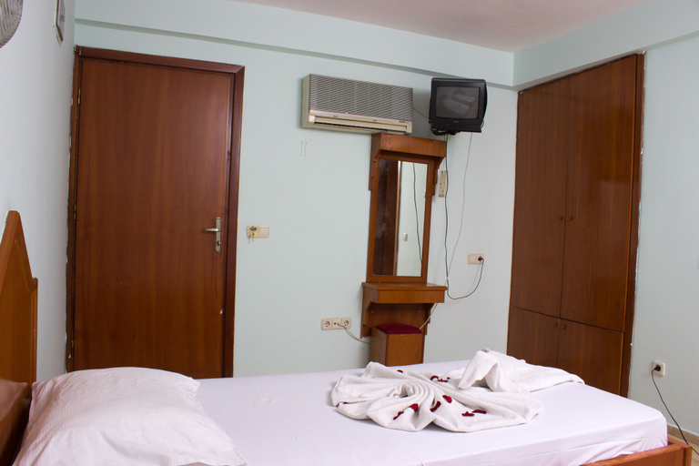 Bedroom 5, Ares City Hotel, Kemer