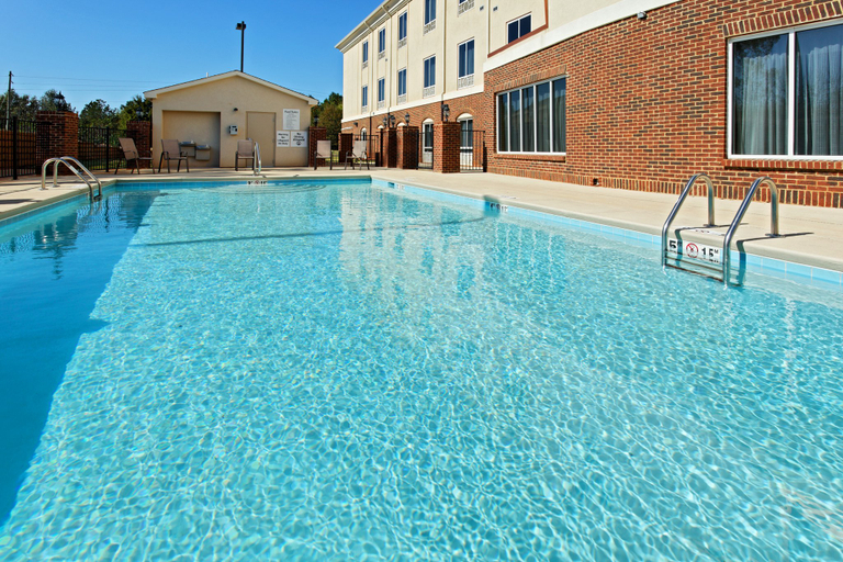 Sport & Beauty 4, Holiday Inn Express & Suites TALLADEGA by IHG, Talladega