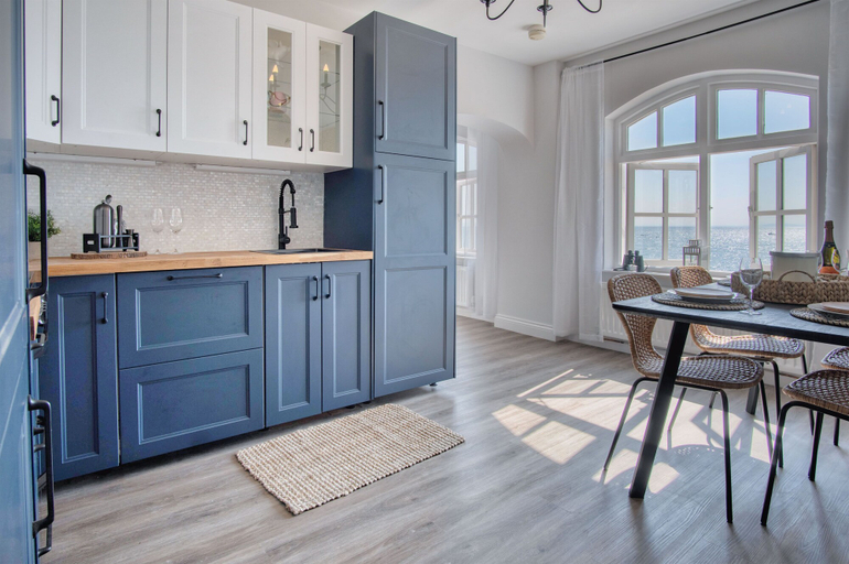Others 5, The Sand Castle - 2 Bedroom Apartment - Tenby, Pembrokeshire