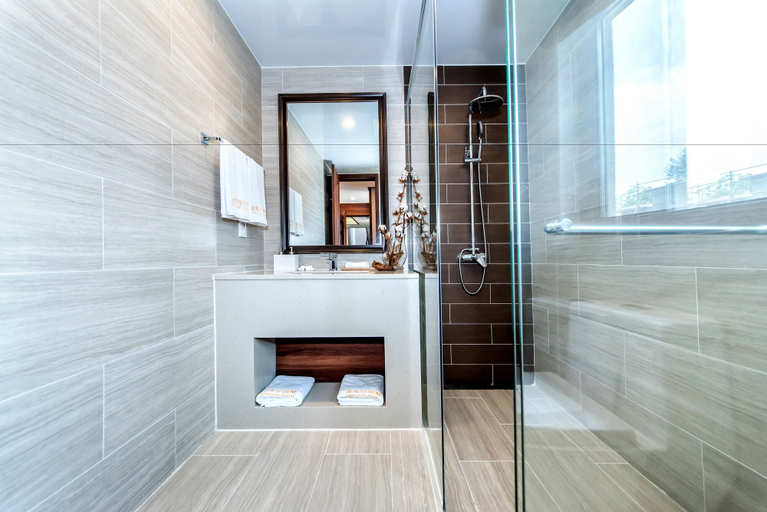 Bathroom 4, Camphortree Hotel & Resort, Jeju