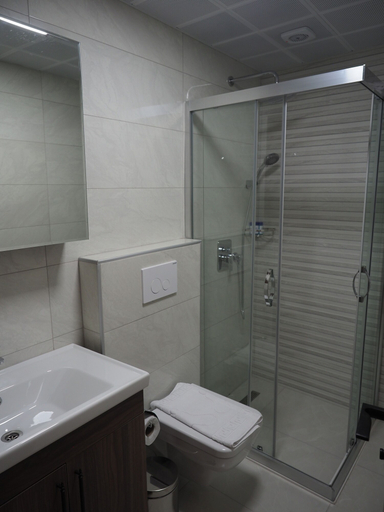 Bathroom 5, Zenia Otel, Antalya