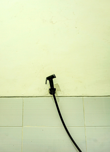 Bathroom 4, OYO Life 92376 Agape Villa, Malang