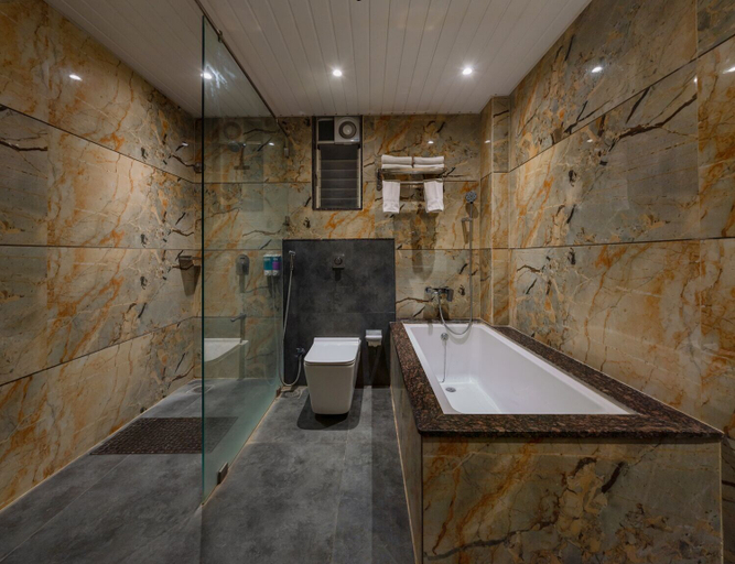Bathroom, Hotel Town Palace, Bijapur
