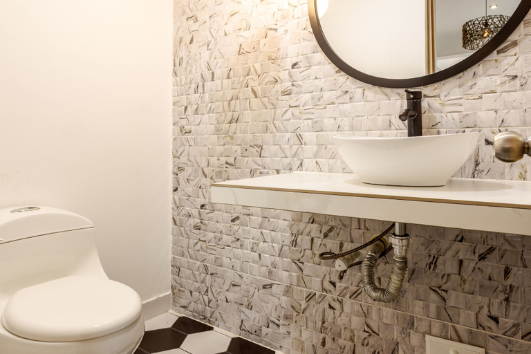 Bathroom 4, Hotel Manantial, Melgar