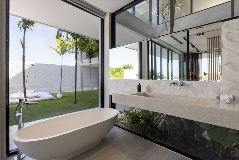 Bathroom 4, Villa Legko, Badung