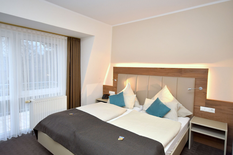 Bedroom 4, Hotel Zum Deutschen Hause, Oldenburg
