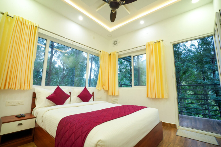 Bedroom 3, Misty Range Resorts, Marayoor, Idukki
