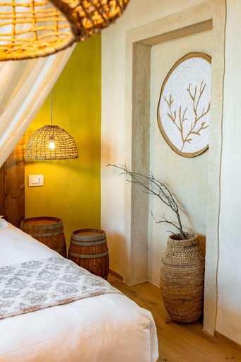 Bedroom 4, Conti Thun Wine Resort, Brescia