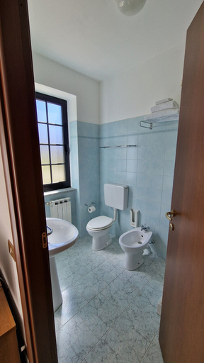 Bathroom 3, Hotel Montegrino Lakeview, Varese
