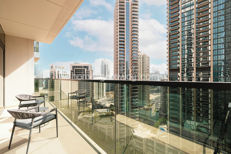 Others 3, HomesGetaway - 1BR in ACT One Downtown, Dubai
